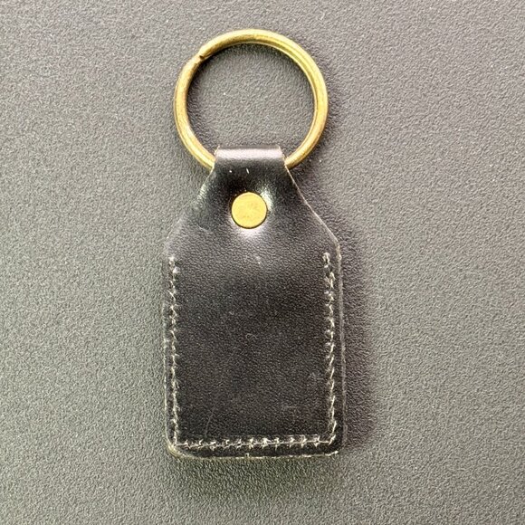 Cadillac leather keychain - Picture 3 of 3
